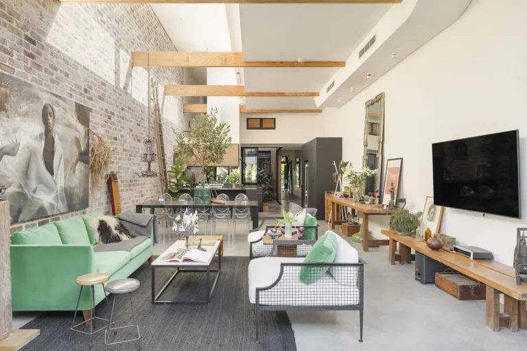 77 Burren St Newtown