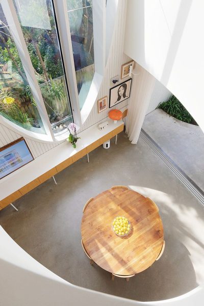 2019981210_9_1_250508_062840-w1600-h1068